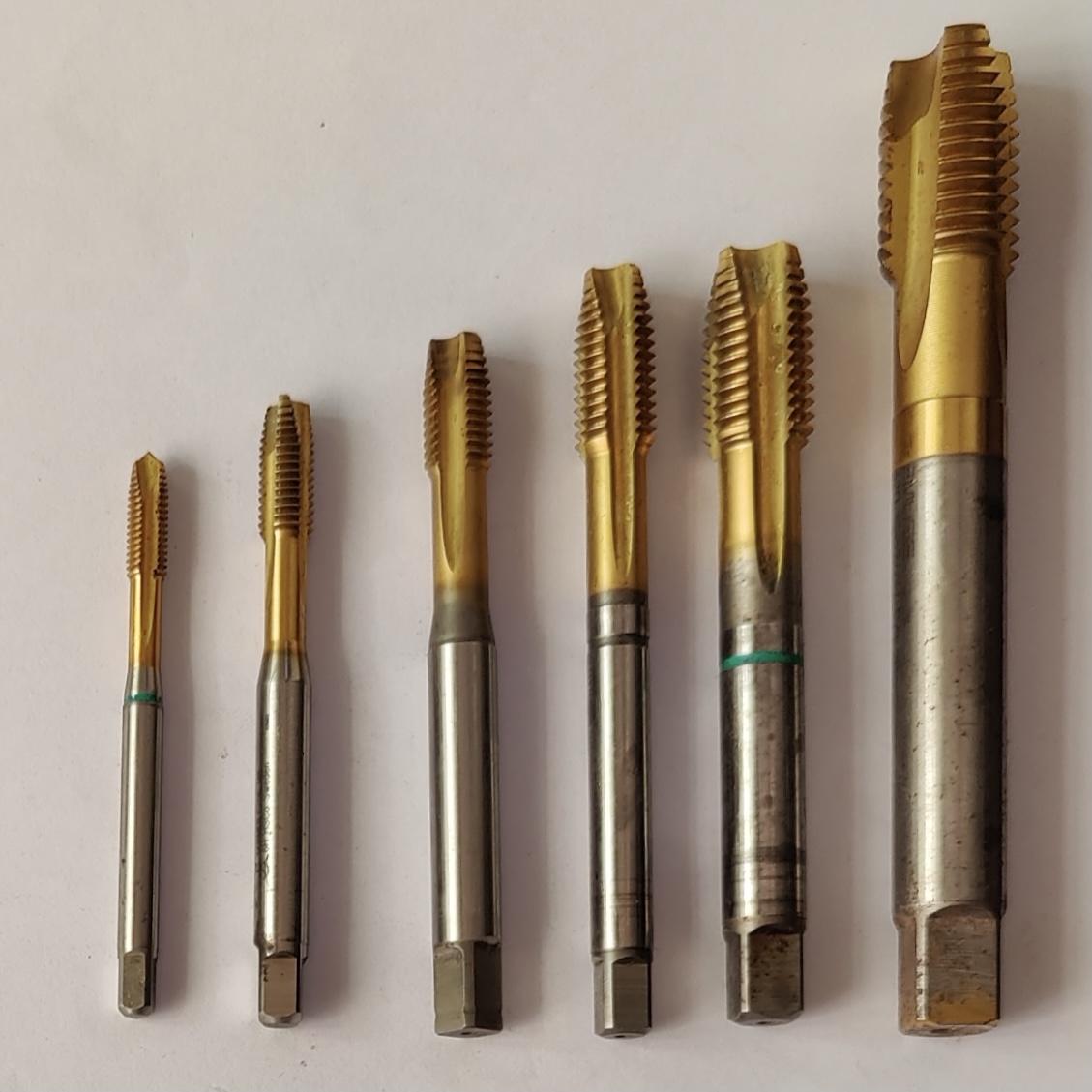 point-pulley-taps-golden